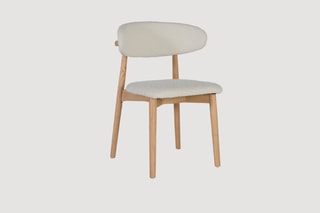 2 chaises en hévéa - 56 x 79 x 50 cm