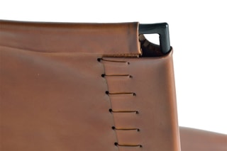 2 chaises - Marron et noir