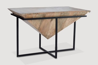 Table basse - 
Naturel et noir