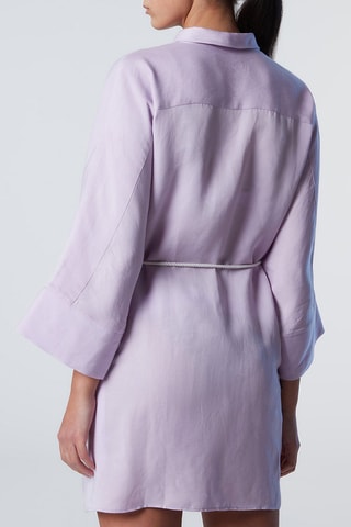 Vestido-camisa em linho Lilás
