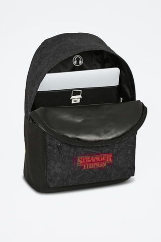 Mochila conectada Stranger Things - Preto