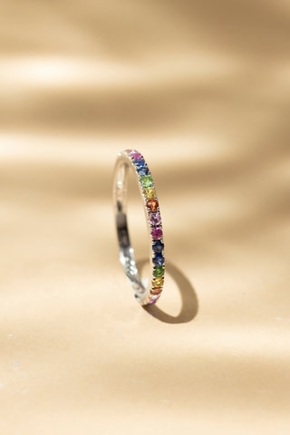 Anel Colorful love - Ouro branco, esmeraldas, rubis e safiras