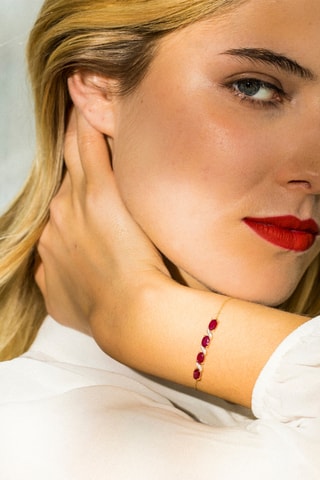 Pulseira Baru - Ouro amarelo, diamantes 0,050 quilates/9 e rubis 2,72 quilates/4