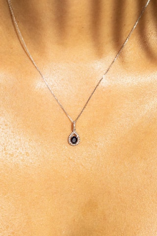 Pendente Lágrima Azul Noite 
Ouro branco, safira e diamantes