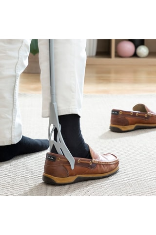 Chausse-chaussures et chaussettes