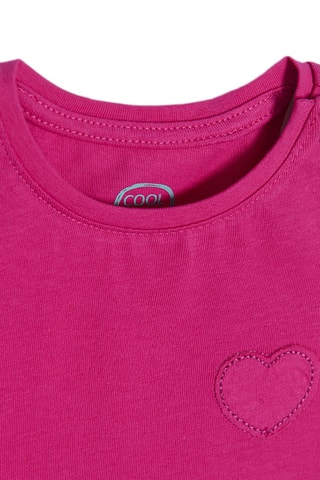 T-shirt. Fuchsia
