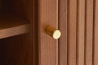 Meuble TV 2 portes en frêne Ernest - 150 x 40 x 60 cm
