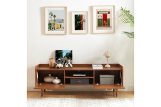 Meuble TV 2 portes en bois de frêne TWIGGY - 150 x 41,5 x 53 cm