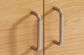 Meuble TV 2 portes en bois de frêne Twiggy - 150 x 41,5 x 57,5 cm
