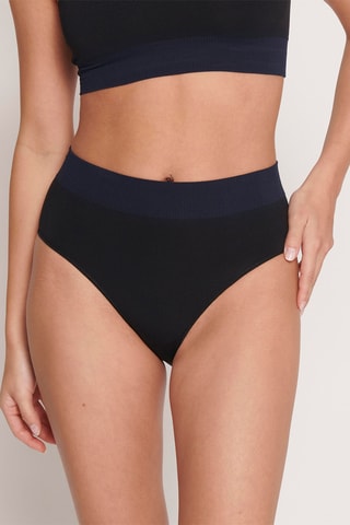 Cueca de cintura subida - Preto