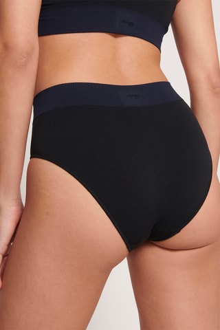 Cueca de cintura subida - Preto