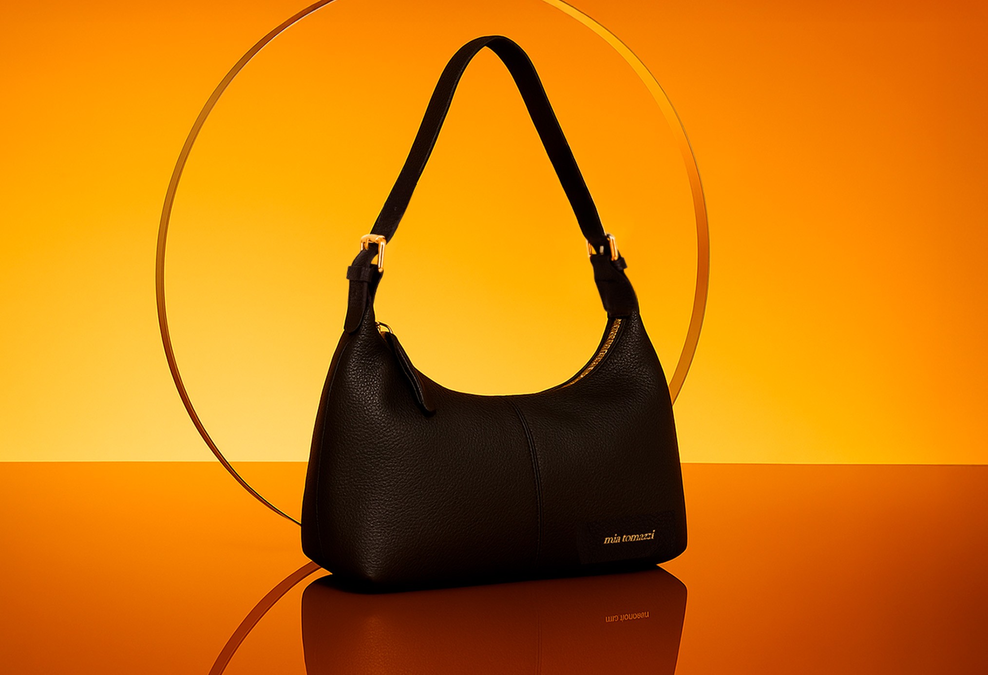 MIA TOMAZZI à bas prix chez SHOWROOMPRIVÉ