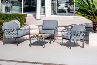 Salon de jardin Picea - 4 places - Canapé - 2 fauteuils - Table basse 110 x 55 x 38 cm