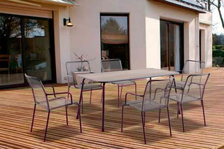Table - Jusqu'à 6 places - 160 x 80 x 74 cm