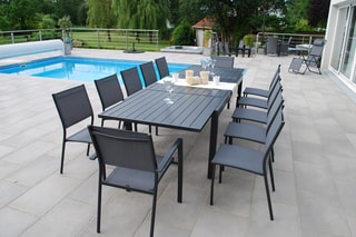 Ensemble repas - 12 places - Table extensible 200/300 x 100 x 75 cm - 10 chaises et 2 fauteuils empilables