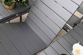 Ensemble de jardin - 8 places - Table extensible 150/200 x 141 x 76 cm - 8 chaises empilables