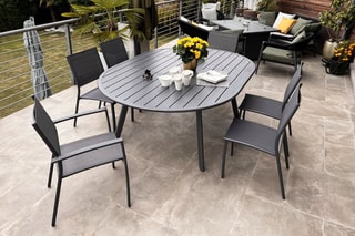 Ensemble de jardin - 8 places - Table extensible 150/200 x 141 x 76 cm - 4 chaises et 2 fauteuils empilables