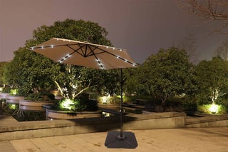 Ensemble parasol déporté avec LED et pied - D3 x H2,5 m