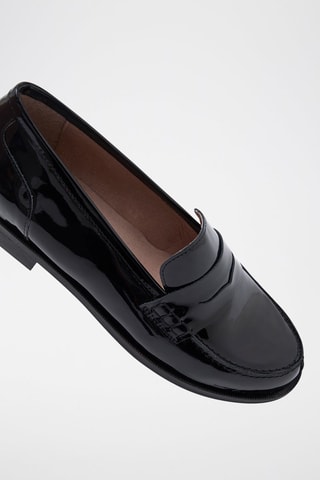 Mocassins em couro de vitelo envernizado Maurine - Preto