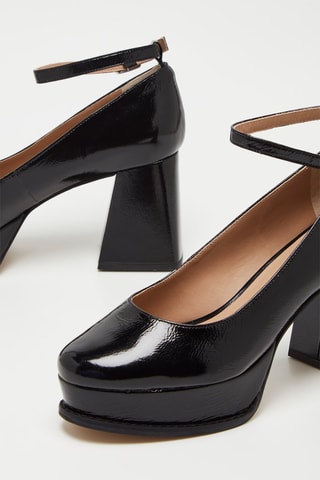 Sapatos de salto em couro de cabra envernizado - Preto
