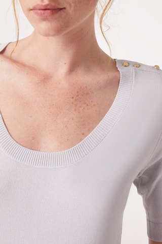 Top Gris clair