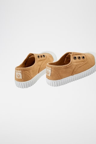 Slip-ons - Camel