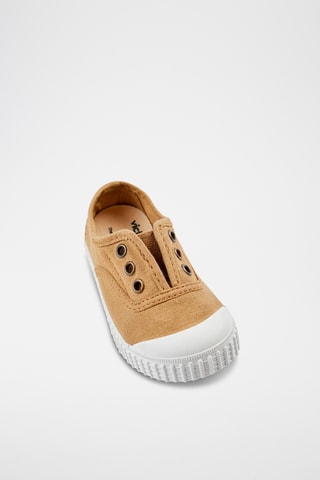 Slip-ons - Camel