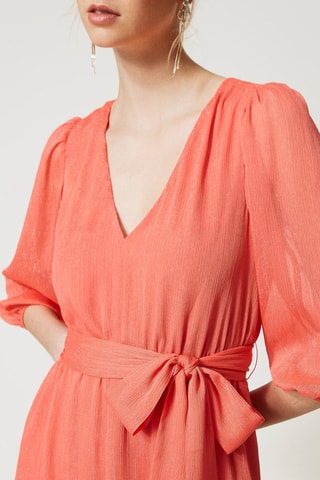 Vestido com folhos - Coral