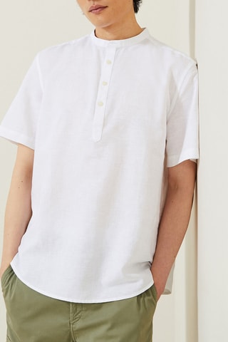Camisa corta regular fit de lino - Crudo