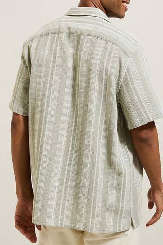 Camisa regular - Verde-claro