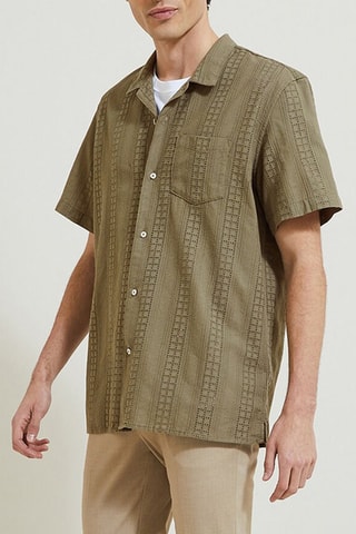 Camisa regular - Verde-claro