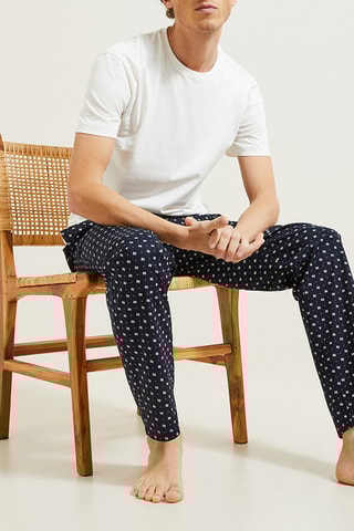 Pijama - Branco e azul-marinho
