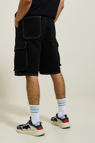 Bermudas cargo - Preto
