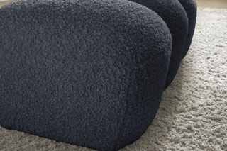 Pouf Hippolyte - Gris foncé - En tissu bouclette