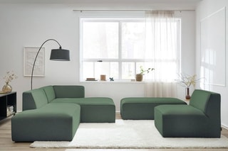 Canapé d'angle droit modulable avec 1 chauffeuse et 1 pouf Megève - Vert - 6 Places