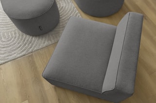 Canapé d'angle gauche modulable avec chauffeuse et pouf Rousseau - Gris foncé