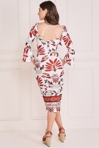 Robe midi  
Blanc et rouge