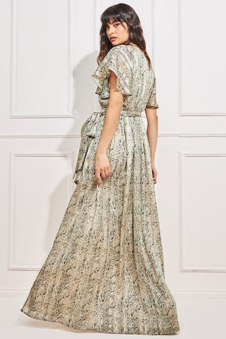 Robe longue 
Beige et gris