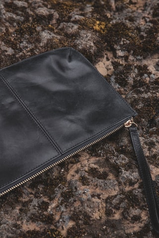 Pochete em couro Ghost - Preto