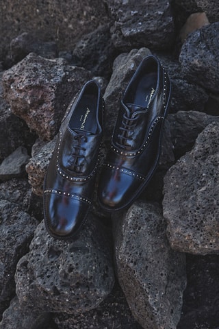 Derbies em couro envernizado Lea - Preto