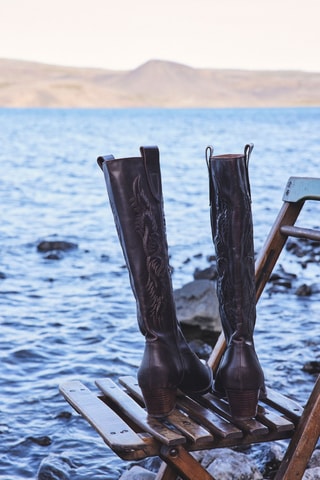 Botas em couro Lucien - Castanho