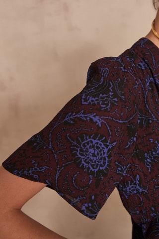 Vestido com folhos Gwenaelle - Bordô e azul