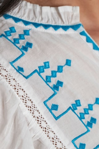Blusa Maya - Branco e azul