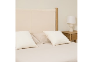 Cabeceira de cama em madeira de sungkai - 160 x 125 x 6/9 cm
