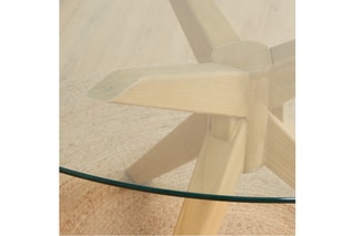 Mesa de jantar em madeira de sungkai - 120 x 77 x 120 cm