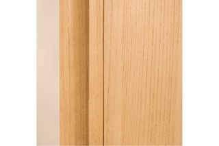 Armário em madeira de sungkai com 2 portas - 80 x 183 x 43 cm