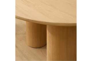 Mesa de jantar em madeira de sungkai - 130 x 78 x 130 cm
