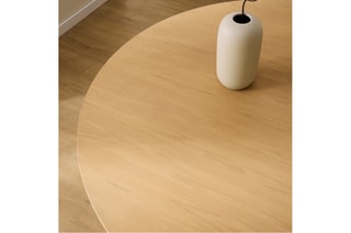 Mesa de jantar em madeira de sungkai - 130 x 78 x 130 cm