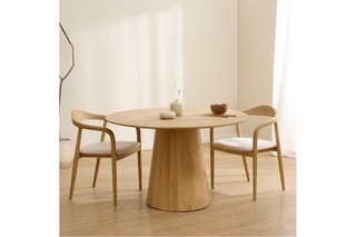 Mesa de jantar em madeira de sungkai - 120 x 75 x 120 cm
