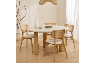 Mesa de jantar - 150 x 76 x 125 cm